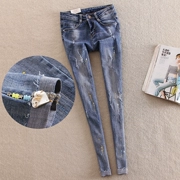 Mùa xuân và hè 2018 của phụ nữ quần jeans lỗ màu xanh nhạt - Quần jean