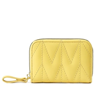 Желтые модели 8442 были выпущены в тот же день