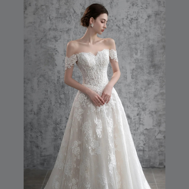 French-Style Off-The-Shoulder Lace Wedding Dress for the Bride, White Main Gown with a Train, Slimming, Tie-Up, High-End Reception Dress French-Style Off-The-Shoulder Lace Wedding Dress for the Bride, White Main Gown with a Train, Slimming, Tie-Up, High-End Reception Dress