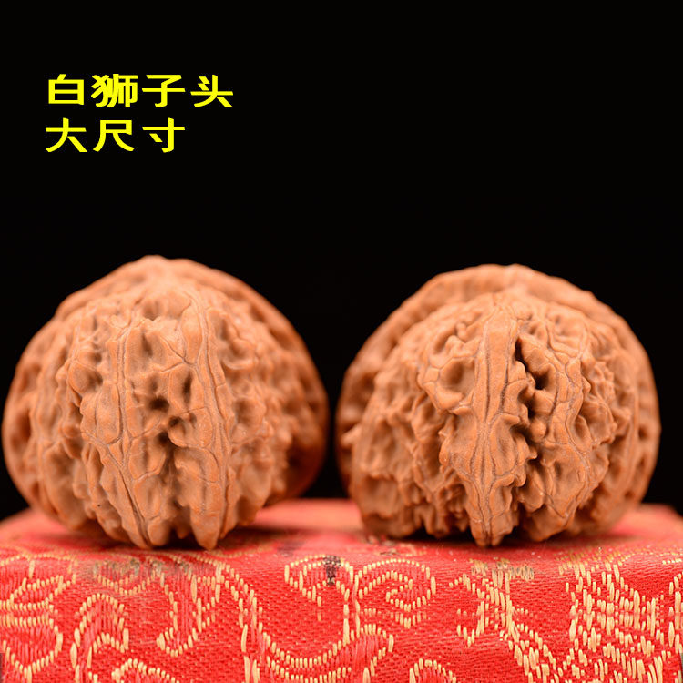 Stuffy tip white lion head ball white extra large size 45-48 Wen play walnut play hand play hemp walnut practice hand walnut