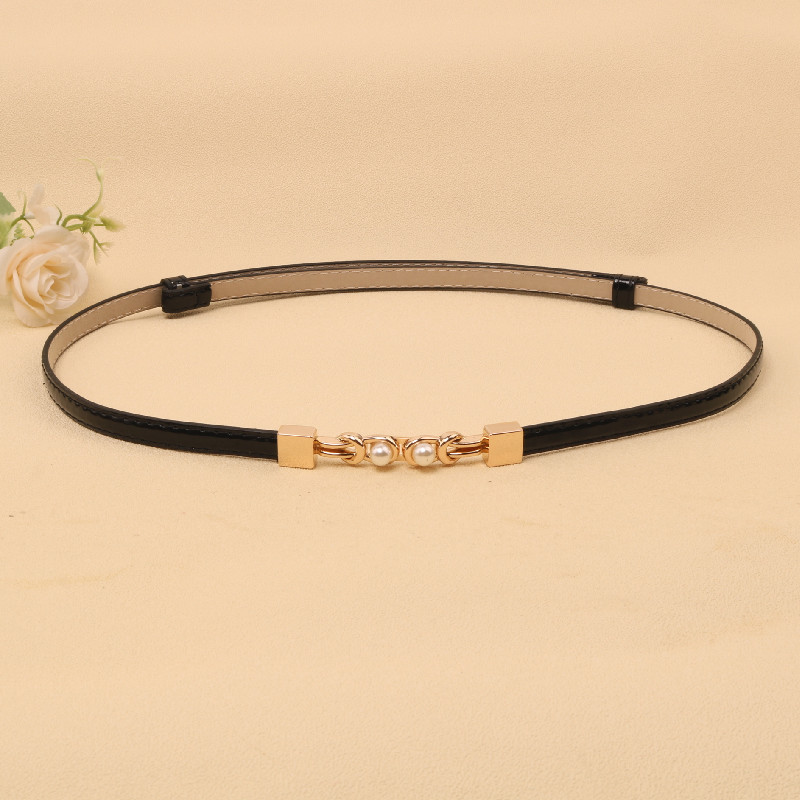 Buckle Buckle Thin Belt for Women, Summer 2026, Suitable for Dresses and Sweaters, Waist-Cinching Patent Leather Decorative Small Belt Accessory