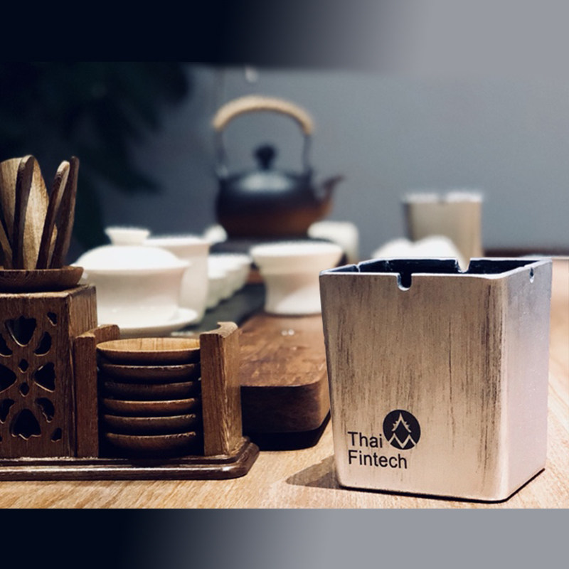 Bar ashtray custom logo Internet café KTV creative personality hotel plus size Internet café advertising smoke cup anti-fly ash