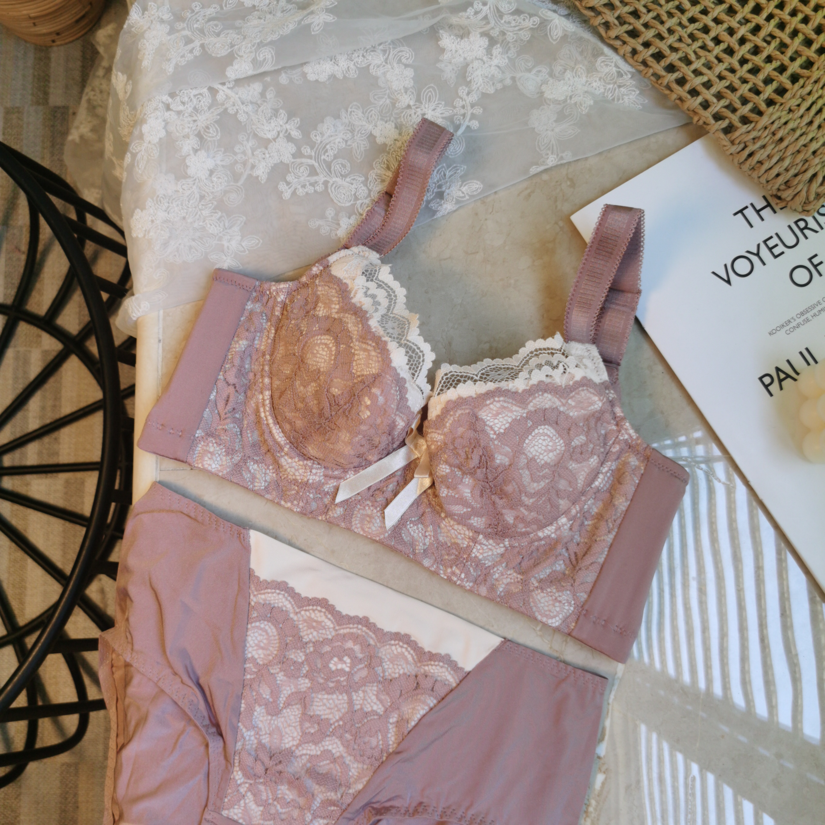 Beauty salon No sponge thin section Soft steel ring Closeted Breast adjustment Type of underwear On-guard Drooping Poly-up Straightening Bra