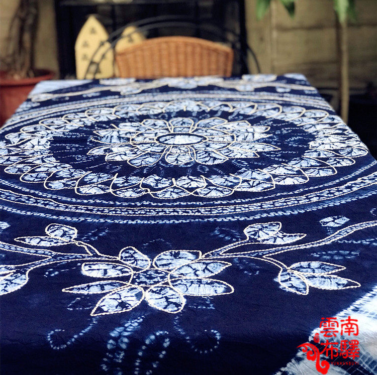 Yunnan Dali Boutique Handmade Tie-Dye Bed Sheets Tablecloths Sofa Release - Traditional Blue Sunflower (195×145CM)