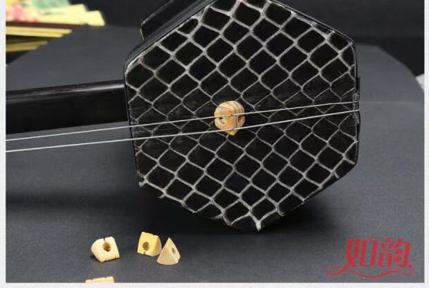 Jing Erhu chuyên nghiệp mã cao cấp Bắc Kinh Erhu Qin mã thông lễ hội mã xipi hai màu vàng cũ tre ngựa nhạc cụ túi đựng đàn