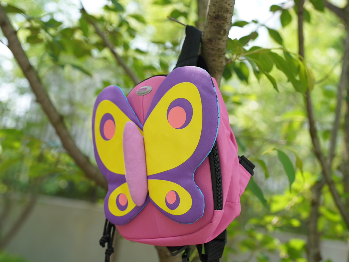 U22*90012 4 5 butterfly children's backpack ultra-light 3D three-dimensional design logo with reflective design