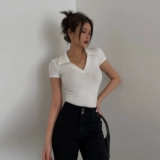 Самостоятельная сексуальная глубокая V Latency Short -Sleeed T Low -Cut Clabical Summer Out Street C положение -тонкая короткая рубашка, а также пряная и пряная