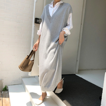 Pregnant women's clothing autumn and winter long waistcoat over the knee Korean version of loose sweater sweater dress tide mom