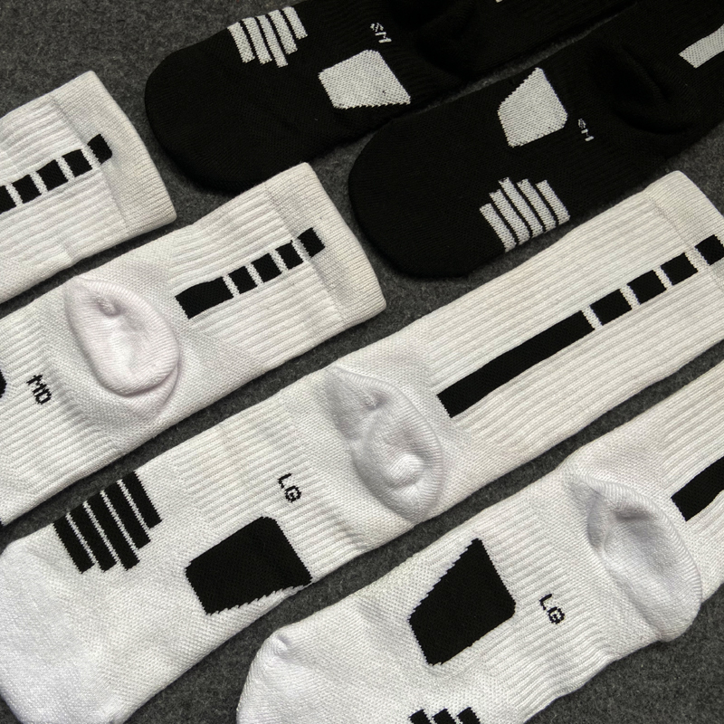 Elite Basketball Crew Basic Elite Third Generation Basketball Socks Left and Right Foot Towel Bottom Elite Basketball Crew Basic Elite Third Generation Basketball Socks Left and Right Foot Towel Bottom