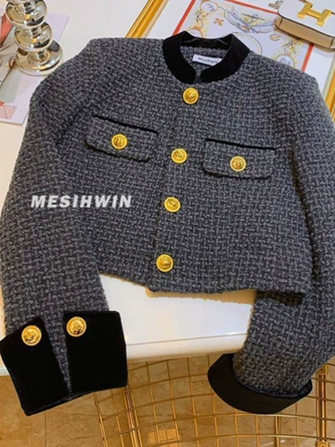 Дизайнерская осенняя красная куртка, тренд сезона, городской стиль