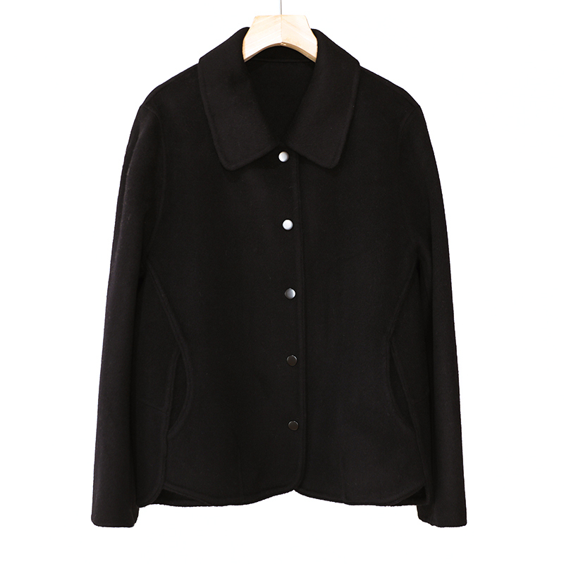 Black and Green Solid Color Autumn and Winter High-End Double-Sided Cashmere Coat for Women, Loose Fit, Elegant Lapel, Age-Reducing and Slimming Woolen Coat Black and Green Solid Color Autumn and Winter High-End Double-Sided Cashmere Coat for Women, Loose Fit, Elegant Lapel, Age-Reducing and Slimming Woolen Coat