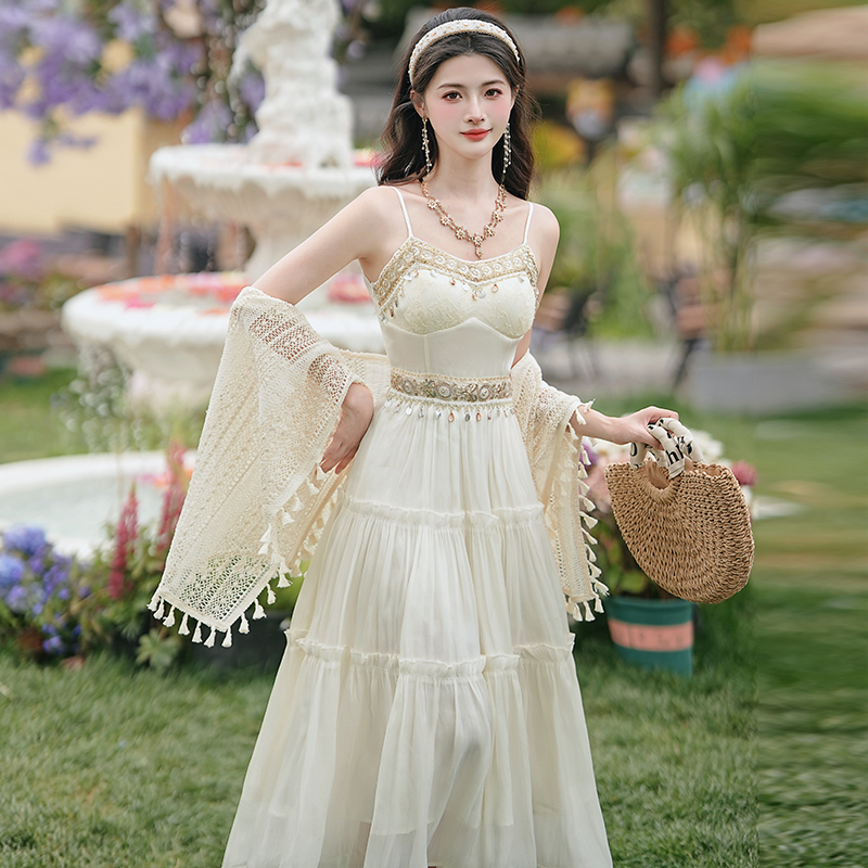 Ethnic Style Seaside Vacation Suspender Dress for Women, Bohemian Style Travel Outfit, Tassel Shawl Elegant Suit