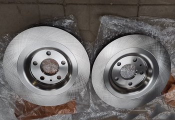 Suitable for Lynk & Co 0102030506 Front Wheel Brake Disc Rear Wheel Brake Disc Front Wheel Brake Disc Rear Wheel Brake Disc