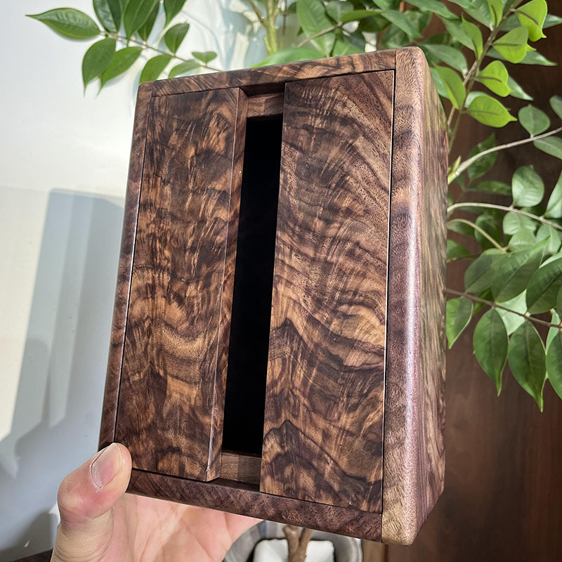 North American Black Walnut Wood with Golden Grain Pattern Tissue Box Storage Box for Home Use, Decorative Tissue Box, Desktop Box, One Item Per Auction North American Black Walnut Wood with Golden Grain Pattern Tissue Box Storage Box for Home Use, Decorative Tissue Box, Desktop Box, One Item Per Auction