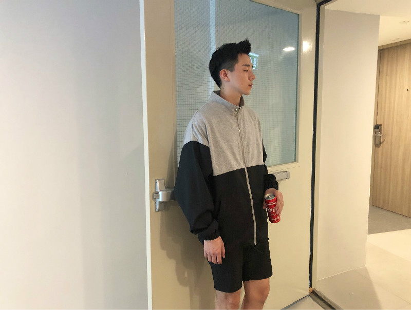 Mr. Fang inch 2018 mùa thu mới cho bé trai phiên bản Hàn Quốc của áo khoác màu tương phản lỏng lẻo áo khoác jean