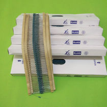 1 4W 1R 1% five-color ring resistor braid leg carbon film resistor blue body long Jianda