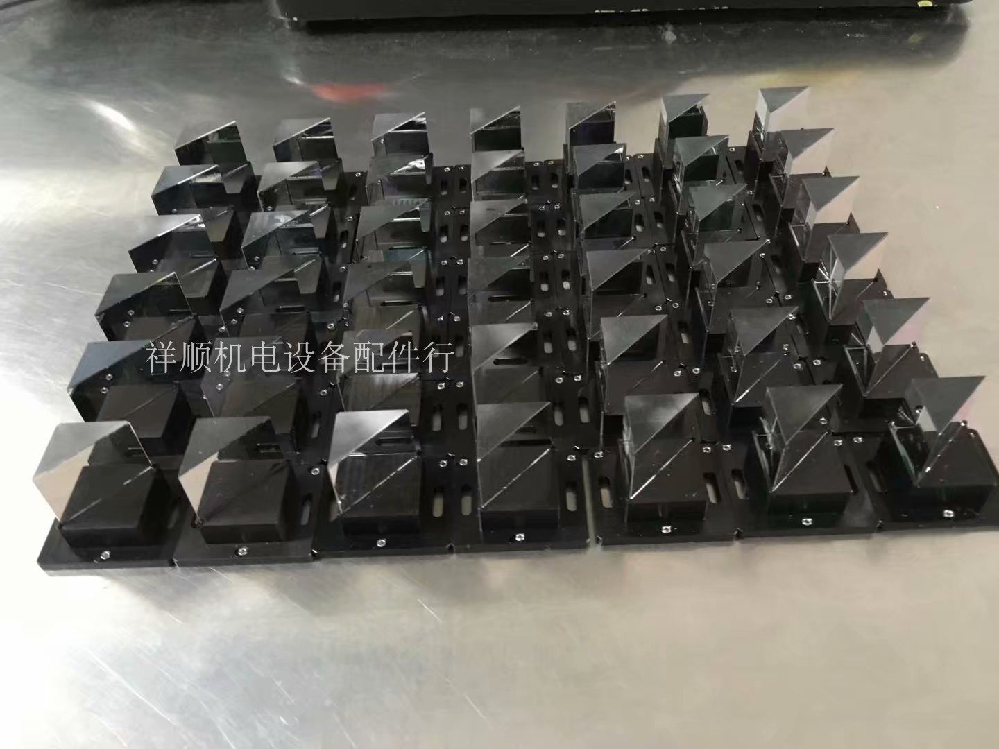 Second-hand SURUGA SEIKI K9 45 degree 20mm right angle steering mirror 90 degree triangular total reflection prism