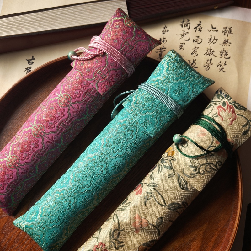 Liu Yue New Chinese Style Mulberry Silk Artwork Golden Silk Nanmu Cypress Sandalwood Folding Fan Storage Bag Fan Cover Gift Bag