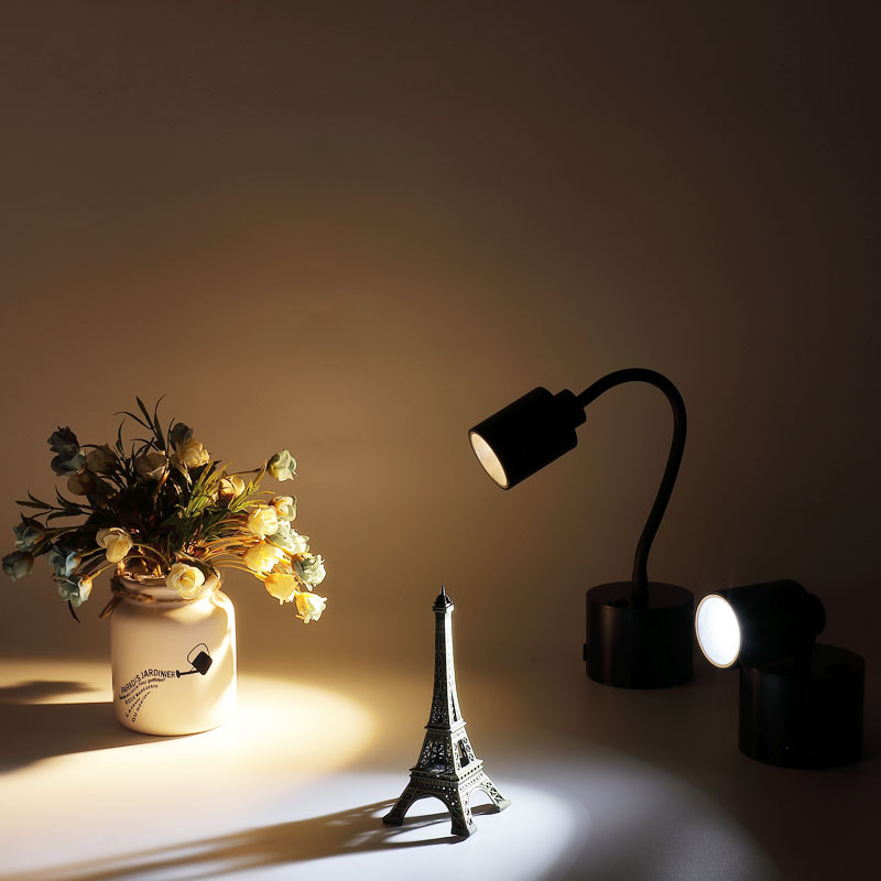 Exhibition counter background wall mural wedding wine cabinet? With car outdoor emergency lighting LED rechargeable spotlight