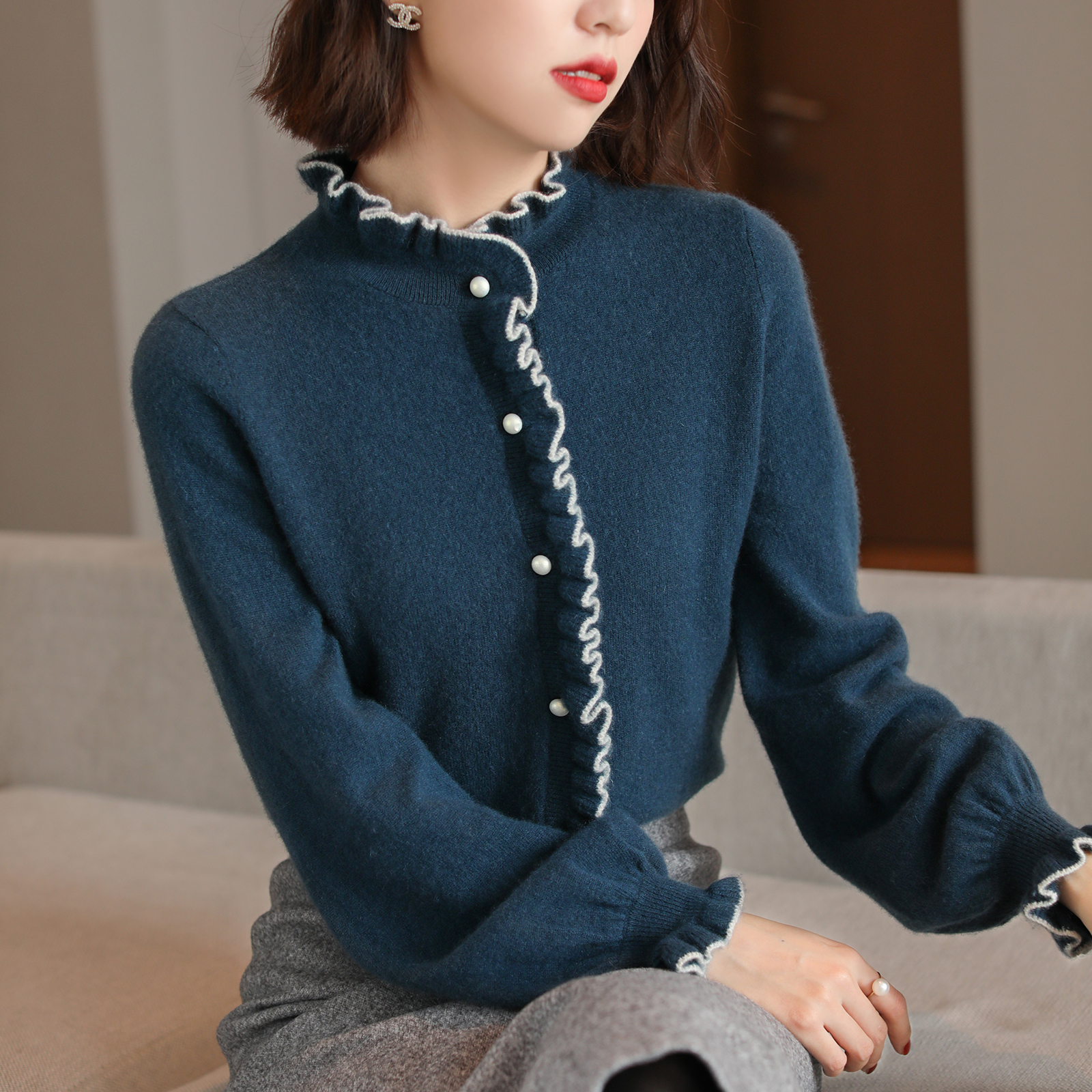 FemperATE Lace Doll Cashmere Sweater Woman in autumn and winter new 2022 Lantern Sleeve Knitted Top