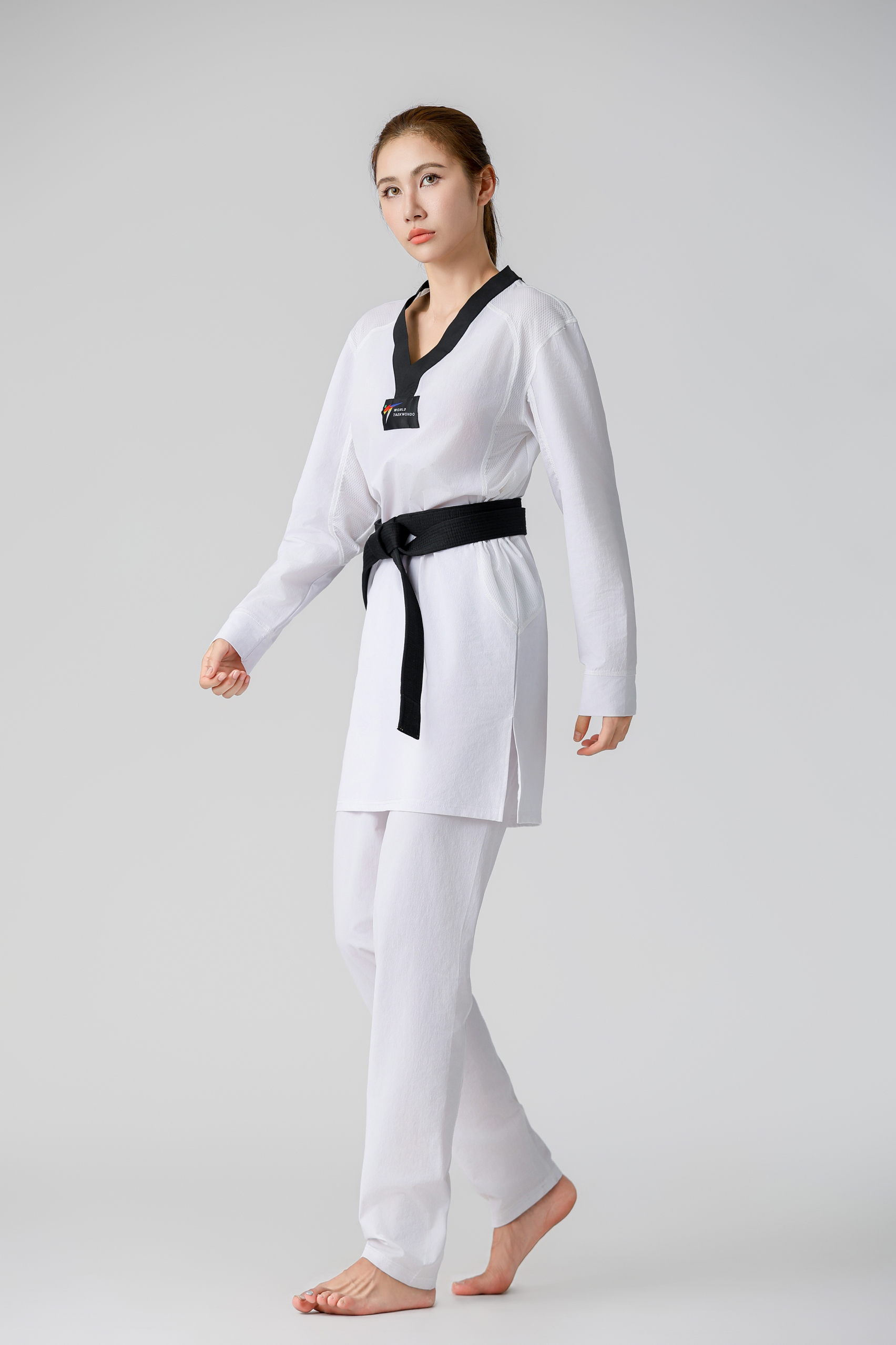 新ルールテコンドーユニフォーム2024バージョンタイト弾性ユニフォームナショナルチーム同じトップスとパンツ通気性メッシュ