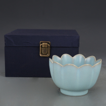 Song porcelain Song Dynasty Ru kiln sky blue glaze lotus warm bowl antique porcelain antiques old goods five famous kiln collections