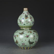 Qing Qianlong bean green glaze pastel butterfly love flower gourd bottle antique porcelain antique antique bag old fidelity collection authentic