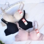 4 mảnh ngực nhỏ không dấu vết Qianqian 333 bra hai hàng ngực AB cup sáng bóng phần rập khuôn đồ lót bra thể thao