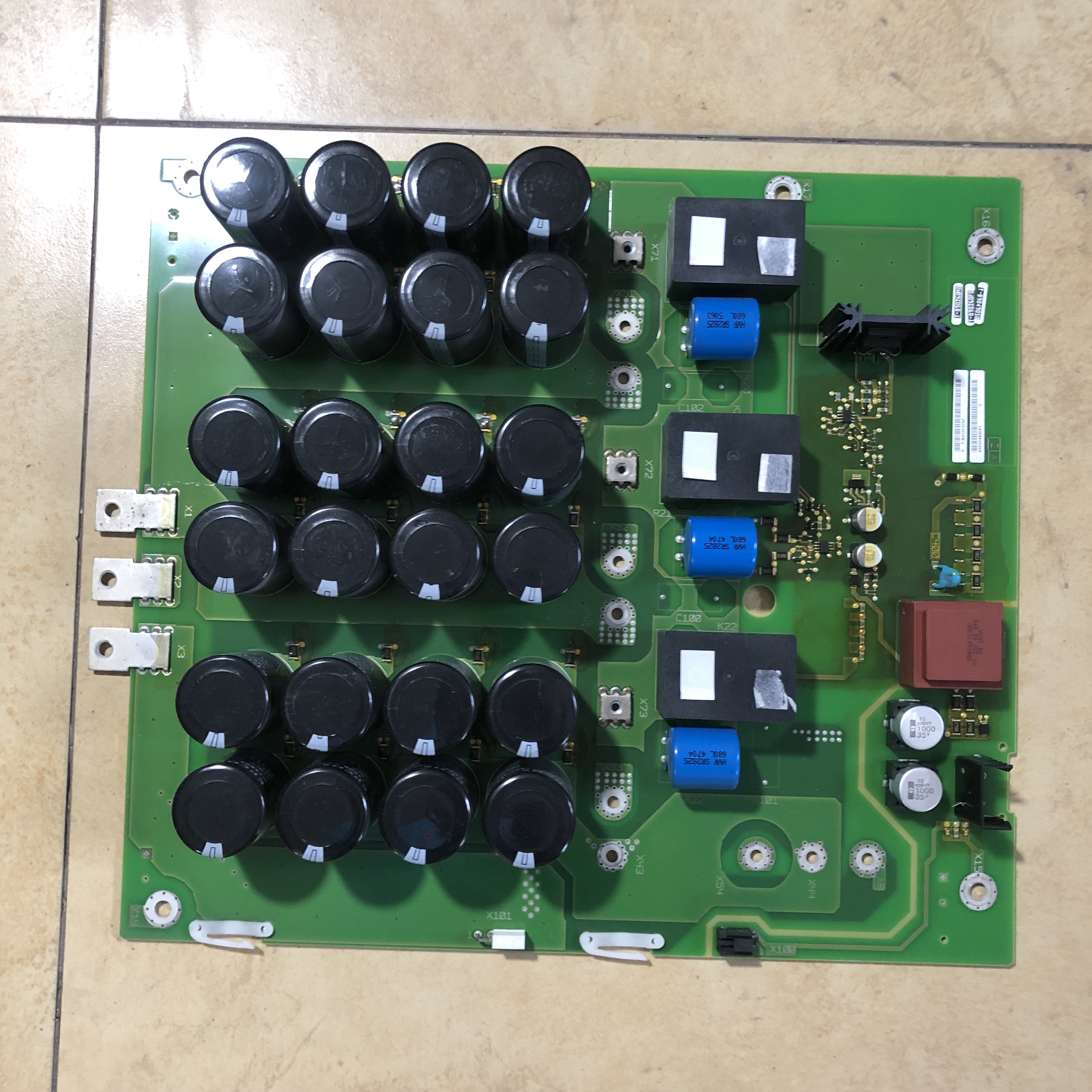 A5E00496081 Siemens frequency converter G120 series 55-75KW power supply board capacitive board A5E00496050