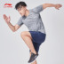 Li Ning phù hợp với nam 2018 loạt đào tạo mới quần short nam ngắn tay thể thao mùa hè AWBN003 - Thể thao sau quần đùi thể thao Thể thao sau