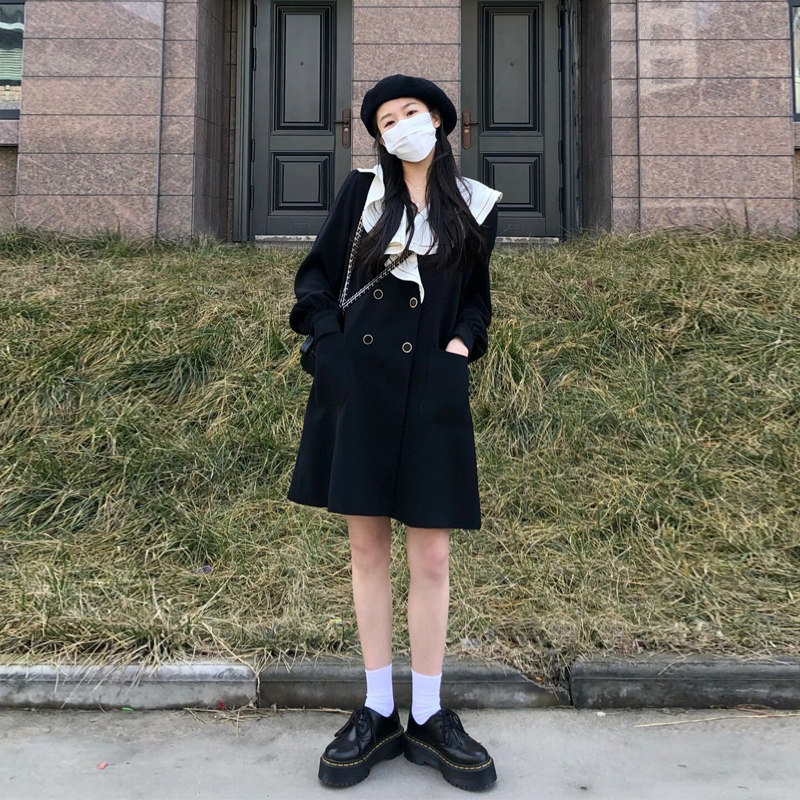 Autumn dress female 2022 early autumn new long-sleeved gentle Hepburn black doll collar suit skirt skirt autumn dress