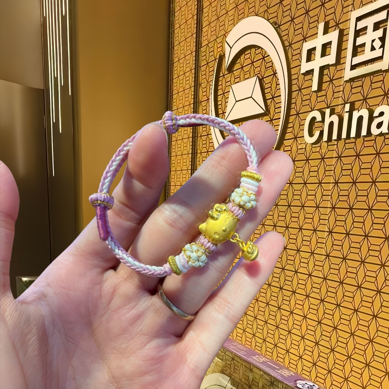 [Official Genuine Product] Gold Hello Kitty Cat Bracelet for Women, Braided Red String, Gold-Plated Silver, Gift for Girlfriend