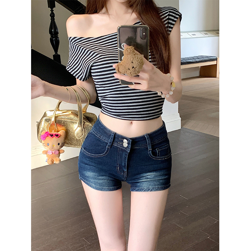 Dark Blue Low-Waisted Retro Denim Shorts for Women 2026 Summer New Style Hot Girl American Style Tight-Fitting Hip-Hugging Ultra-Short Hot Pants Dark Blue Low-Waisted Retro Denim Shorts for Women 2026 Summer New Style Hot Girl American Style Tight-Fitting Hip-Hugging Ultra-Short Hot Pants