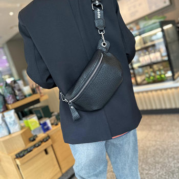 Niche versatile chest bag for women japanese 2025 new style simple casual crossbody dumpling bag waist bag sports bag