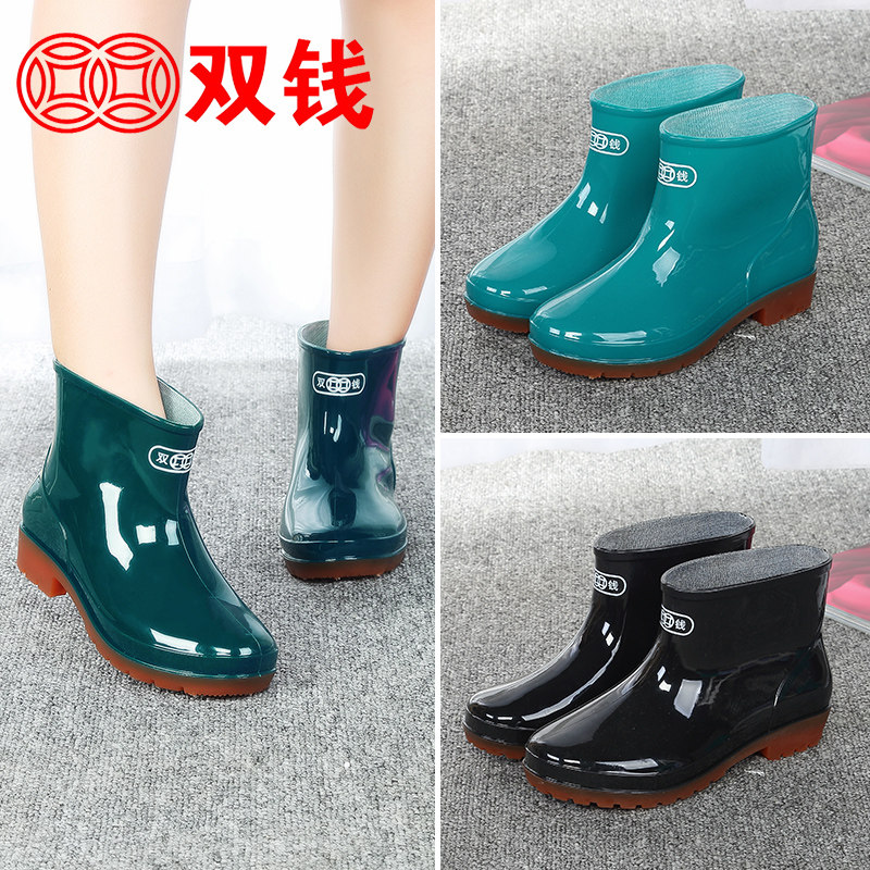 Plush rain boots women's short tube warm rain boots non-slip women's water shoes mid-tube rubber shoes adult cotton water boots overshoes