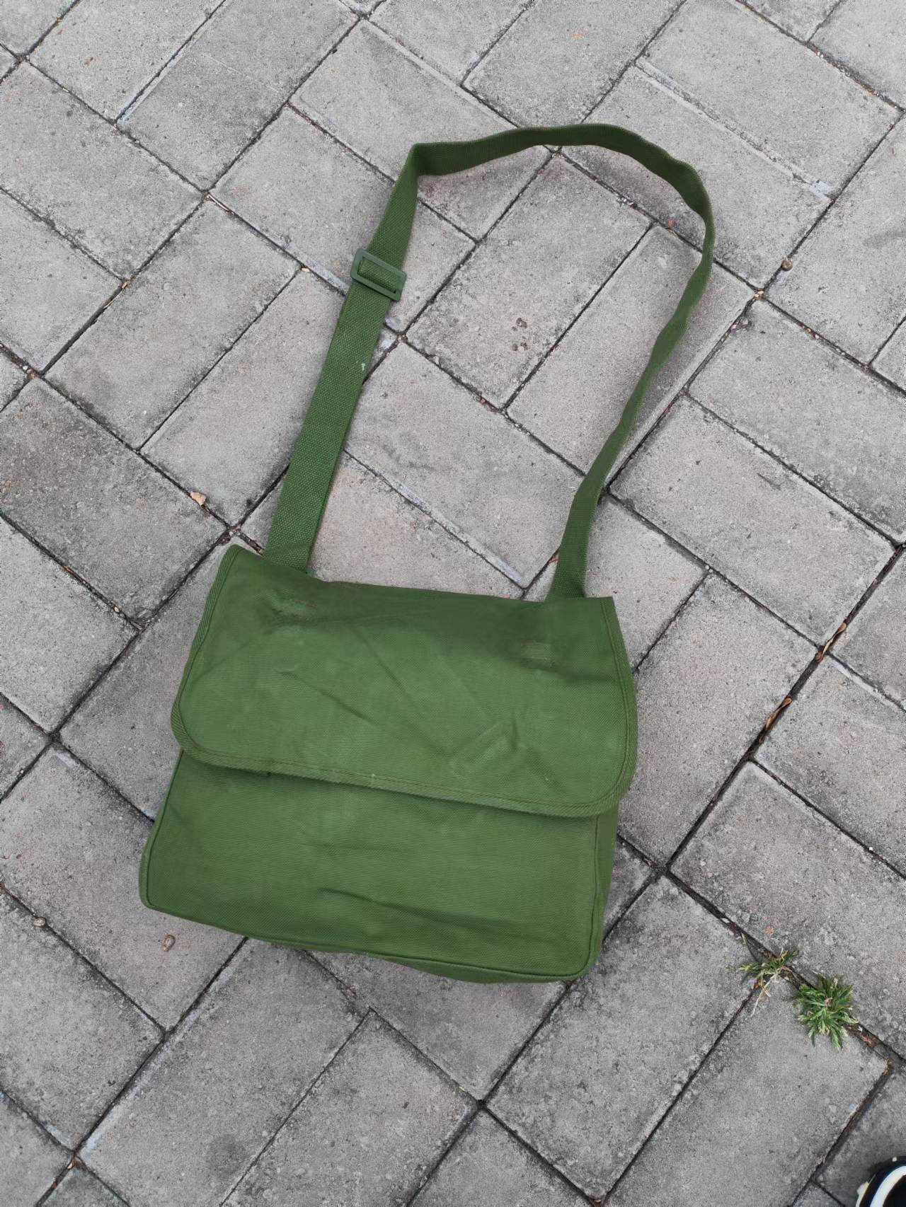 Old fashioned 87 green satchel canvas light large capacity small satchel female summer satchel with diagonal cross single shoulder bag-Taobao