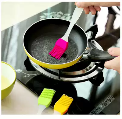 Two-piece silicone oil brush high temperature resistant small barbecue brush kitchen baking tool brush oil brush