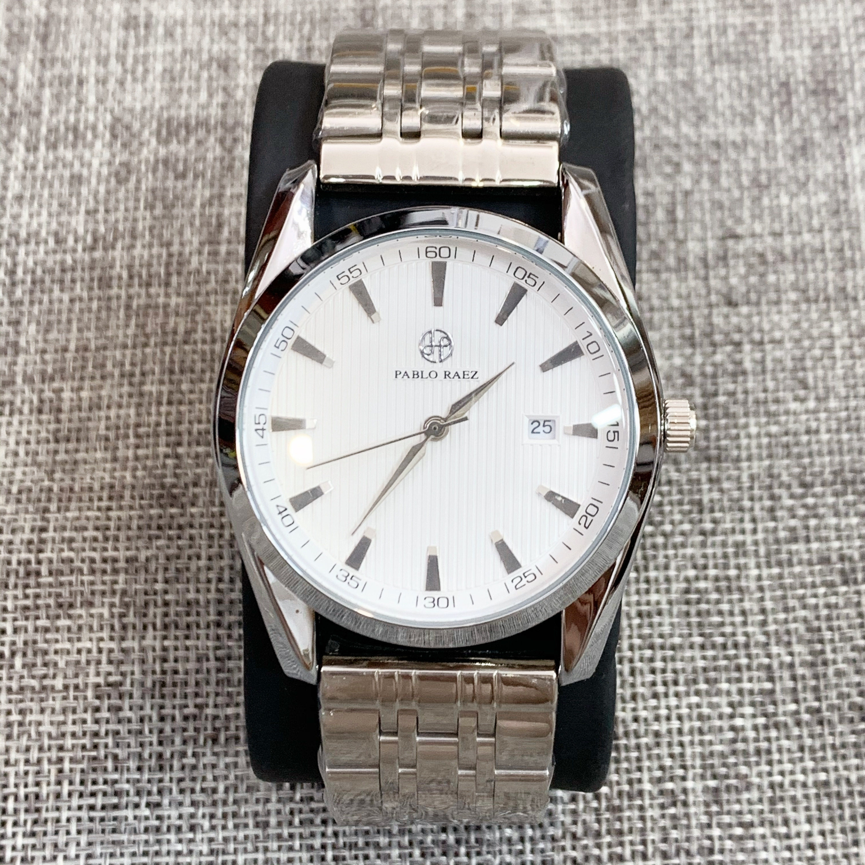 Business Men's Steel Band Butterfly Buckle New Fashion Minimalist Calendar Quartz Trend Watch_voghion.com