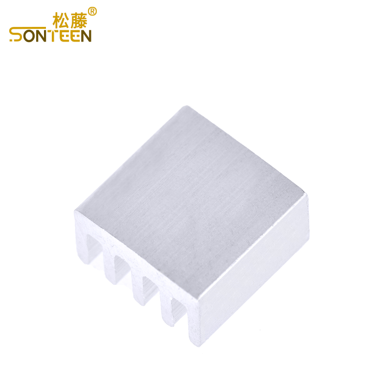 Nhỏ vá tản nhiệt nhôm Chip nhiệt tản khối 8,8 x 8,8 x 5mm bạc trắng 10.
