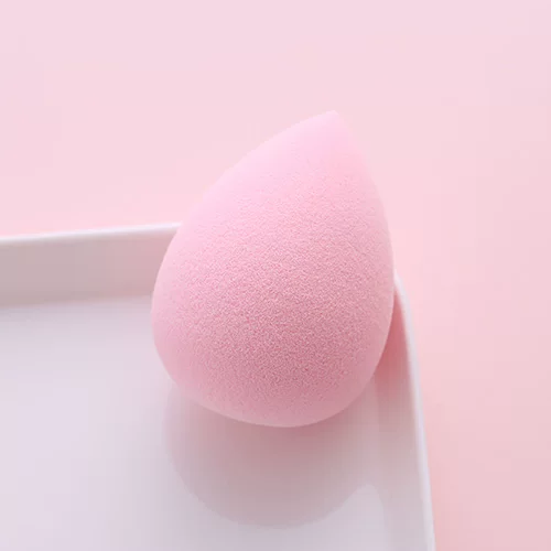 Косметический спонж каплевидный, корейский стиль, латекс, мягкий 9×7×5 см