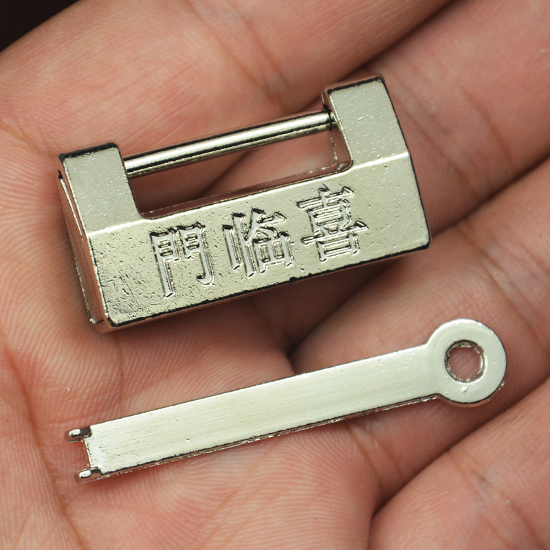 Old-fashioned wooden box antique small lock head Chinese style old box padlock horizontal open retro lock jewelry box drawer lock alloy lock