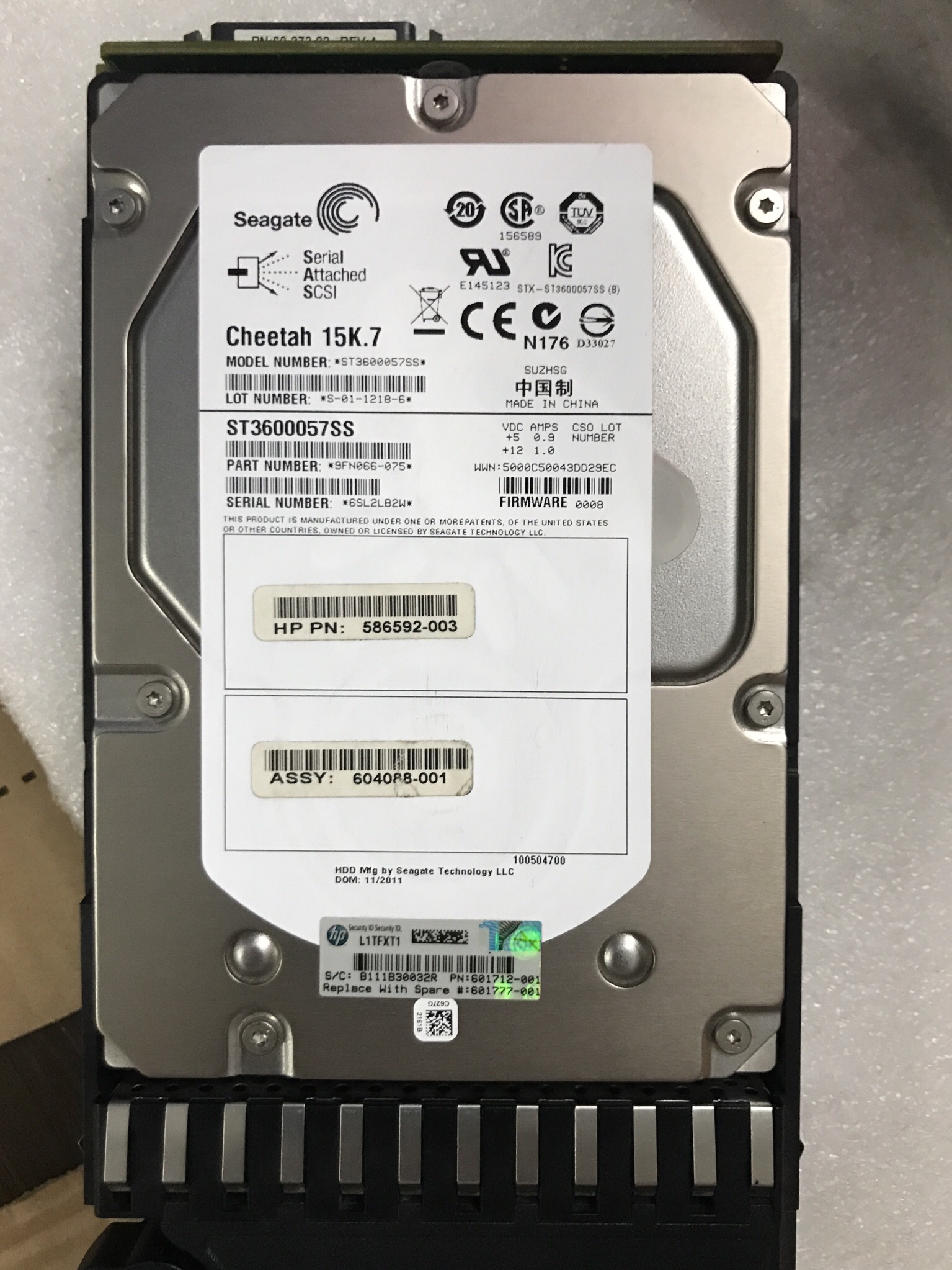 HP 601777-001 AP860A 600G 15K SAS P2000 G3 original unloader