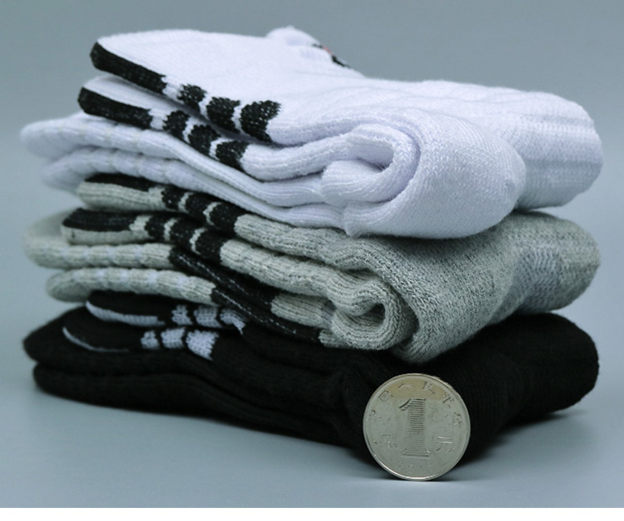 Medium ống chuyên nghiệp vớ thể thao elite vớ dày khăn dưới bóng rổ vớ cotton nam vớ mồ hôi khăn vớ vớ tất nhún