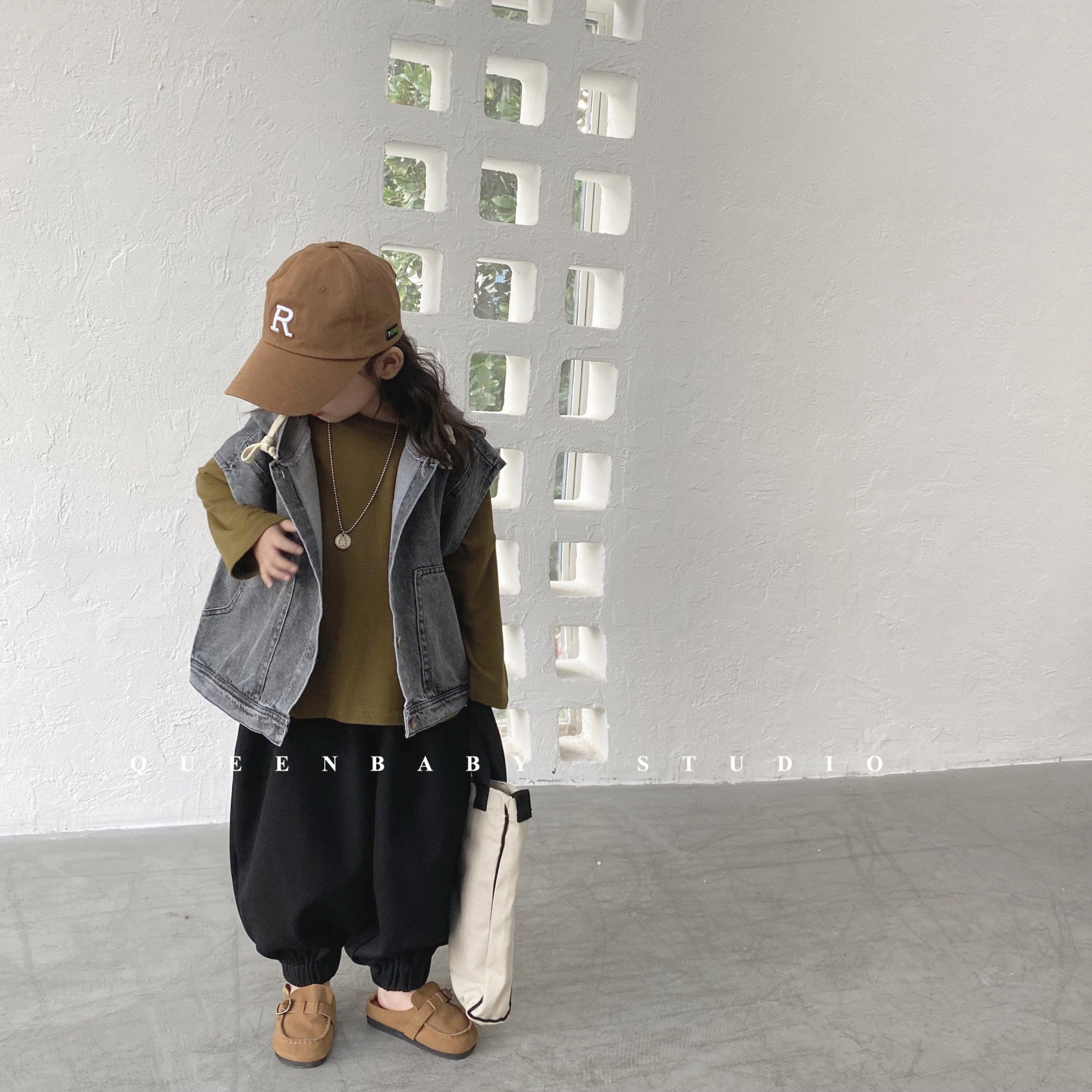 Children's jacket Han version Girls casual Lianhood Cowboy waistcoat Boy spring autumn New pint shirt baby sleeveless vests