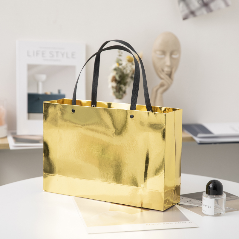 Gold Card Paper Bag, Handbag, Gift Bag, High-End Gift-Giving, Beauty Salon, Cosmetics Packaging Bag, Clothing Store Shopping Bag