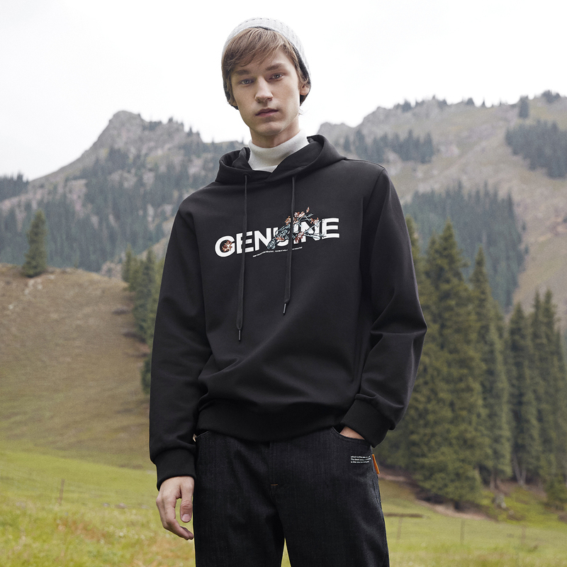 Sweatshirt homme MARK FAIRWHALE  MARK HUAFEI - Ref 3127785 Image 4