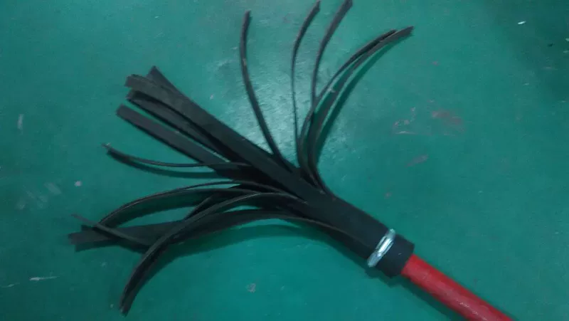 Dụng cụ chữa cháy rừng số 2 Bình chữa cháy cao su Cây lau nhà chữa cháy số 2 Bình chữa cháy chữa cháy - Bảo vệ xây dựng Cọc tiêu giao thông giá rẻ