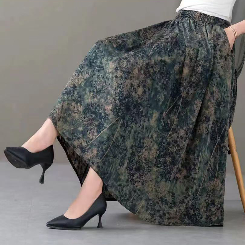 Summer Ice Silk Skirt for Women, Floral Pattern Half Skirt, Dance Skirt, Long Skirt for Middle-Aged and Elderly Women, Large Hem Skirt, Versatile Skirt Summer Ice Silk Skirt for Women, Floral Pattern Half Skirt, Dance Skirt, Long Skirt for Middle-Aged and Elderly Women, Large Hem Skirt, Versatile Skirt