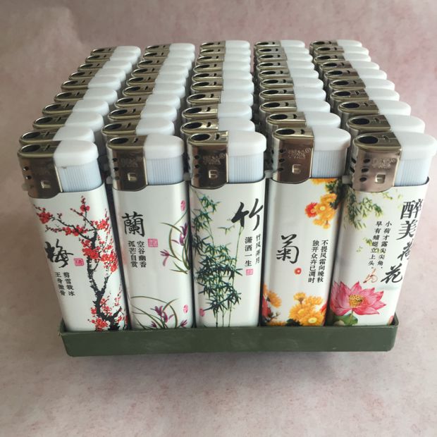 Một hộp 50 cái bật lửa bằng nhựa bọc giấy màu xanh và trắng dùng một lần bật lửa điện - Bật lửa hộp quẹt dupont