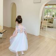Cô gái đá phiến fly-tay áo công chúa váy 2020 mùa hè bé mới cầu vồng không khí lưới váy cổ tích.
